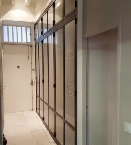 Conception de porte en métal accordéon à Lyon et ses alentours