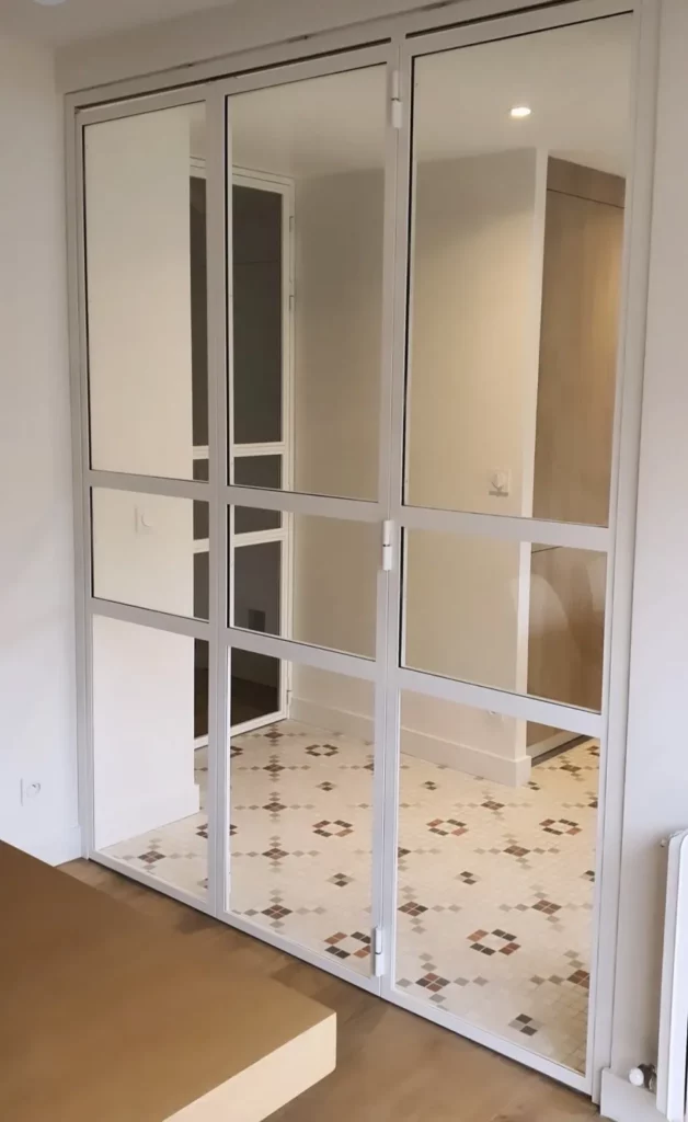 Conception de porte vitrée à Lyon et ses alentours