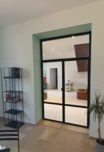 Création de porte verrière en métal à Lyon