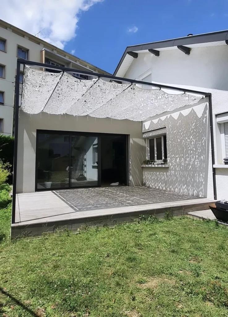 Création de structure pour pergolas en métal sur mesure à lyon