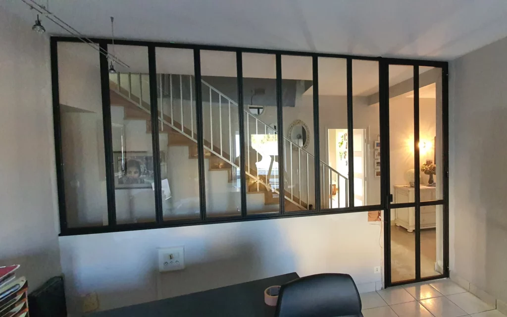 Création de verrière fixe en métal à Dagneux par un artisan professionnel