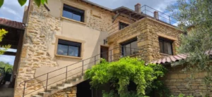 Création d'un garde-corps d'escaliers et terrasse en fer forgé dans le Beaujolais