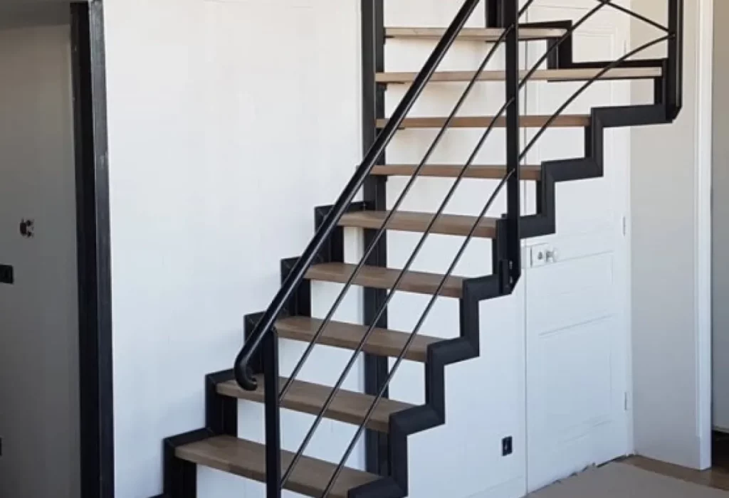 Entreprise artisanale de métalerie spécialisée en fabrication d'escaliers à Meximieux