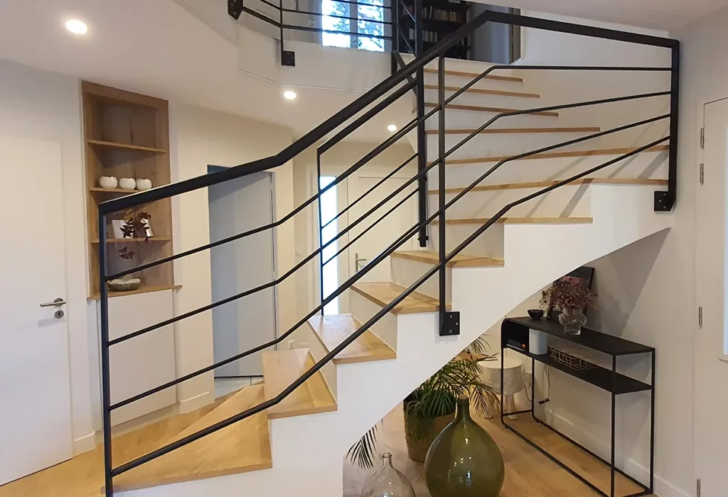 Entreprise artisanale de métalerie spécialisée en fabrication d'escaliers à Saint Laurent de Mure