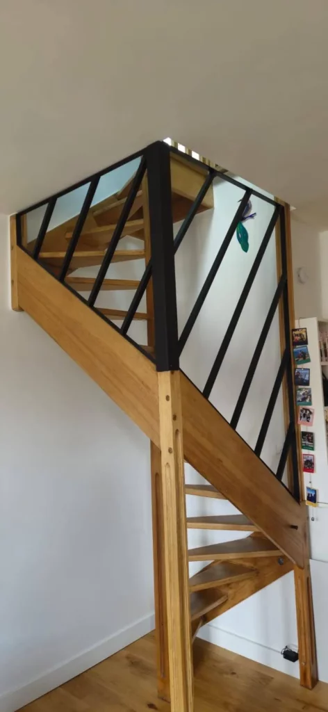 Fabrication de claustra d'escalier à Villette-d'Anthon