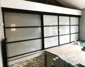 RÉALISATION DE PORTE VERRIÈRE EN MÉTAL À LYON